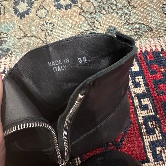 Golden Goose YOUNG Boots in Black - Picture 4 of 11